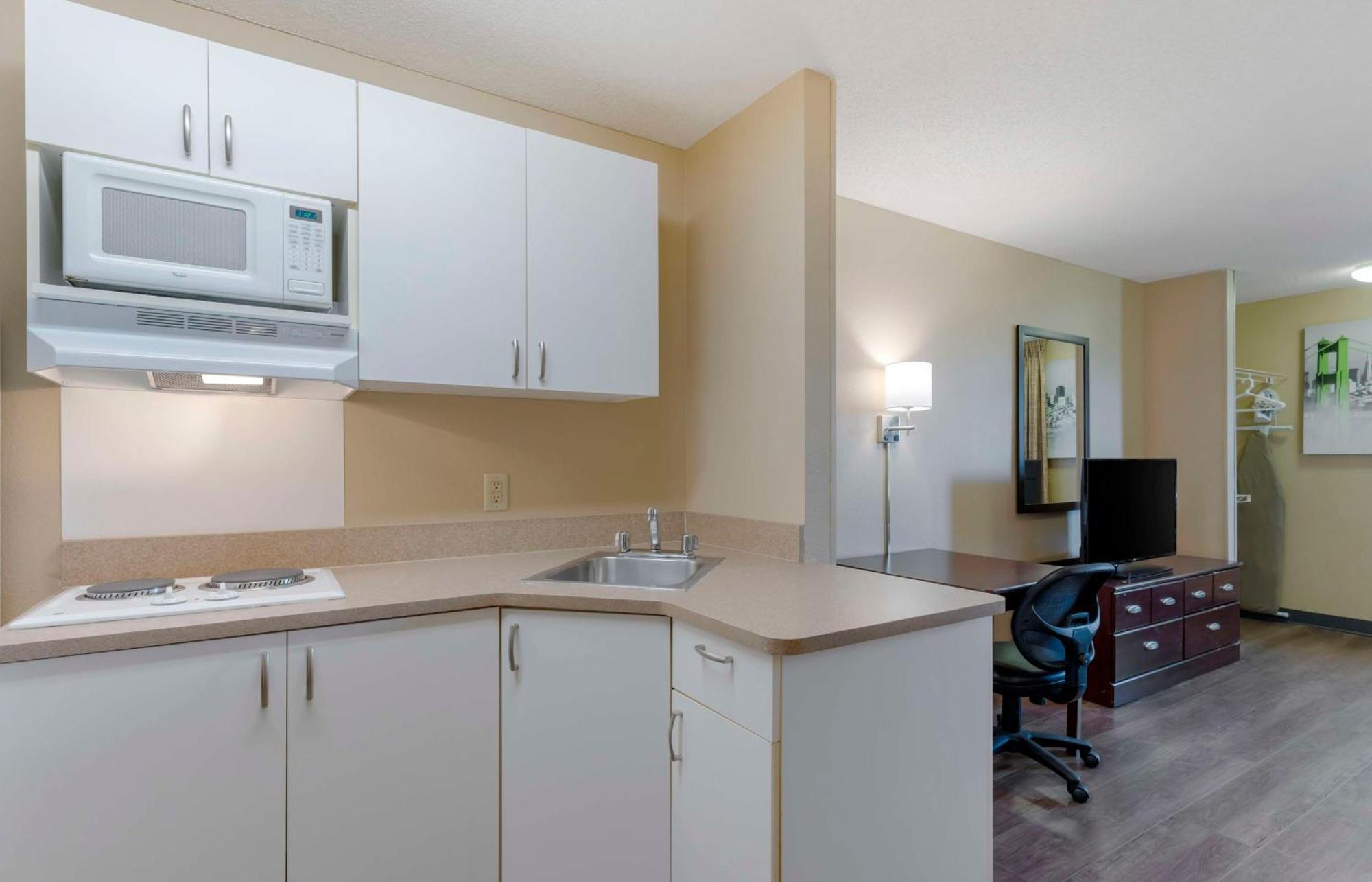 เอ็กซ์เทนด์ สเตย์ อเมริกา ฟรีมอนต์ -วอร์ม สปริงส์ Hotel Warm Springs District ภายนอก รูปภาพ