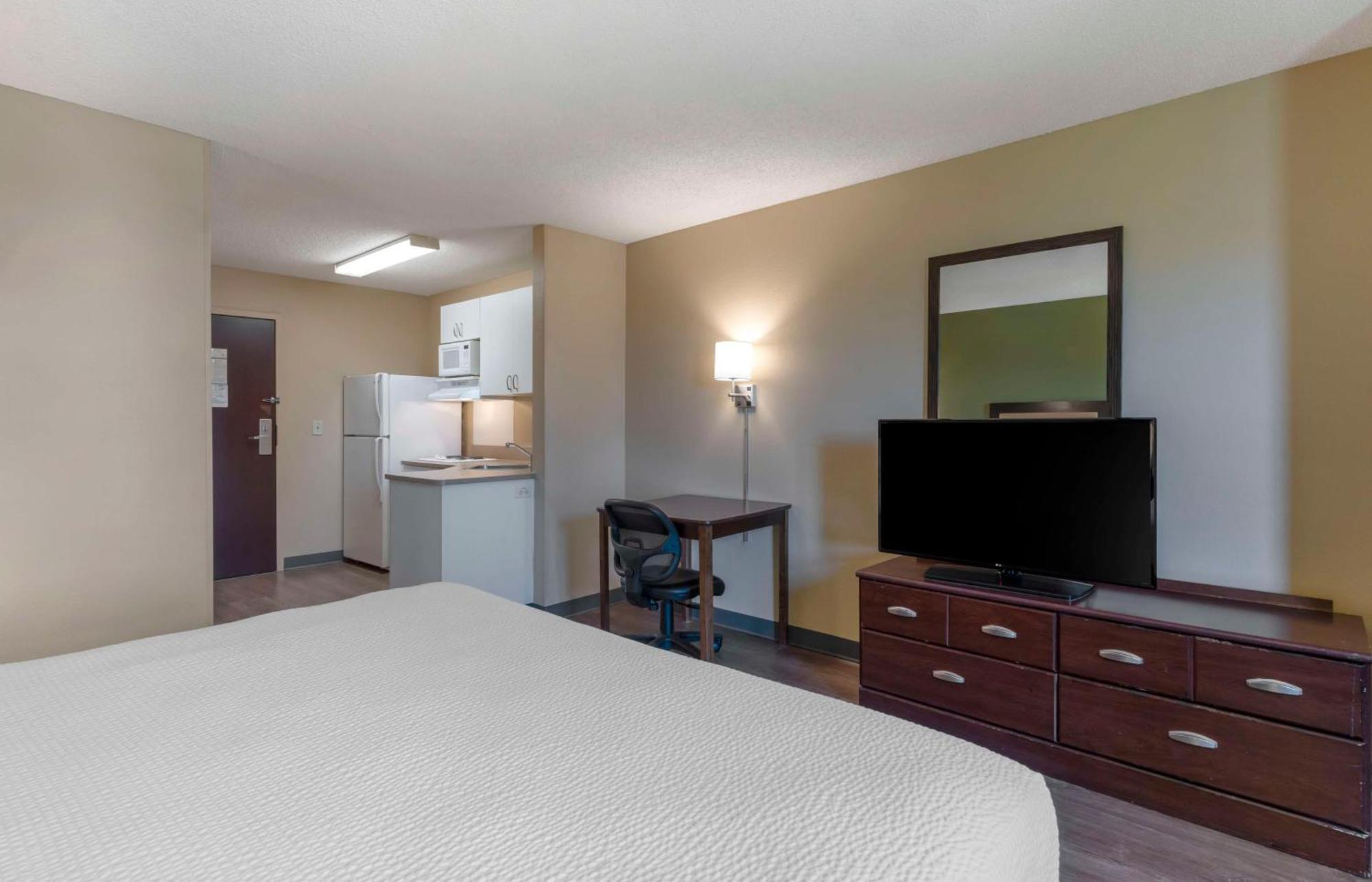 เอ็กซ์เทนด์ สเตย์ อเมริกา ฟรีมอนต์ -วอร์ม สปริงส์ Hotel Warm Springs District ภายนอก รูปภาพ