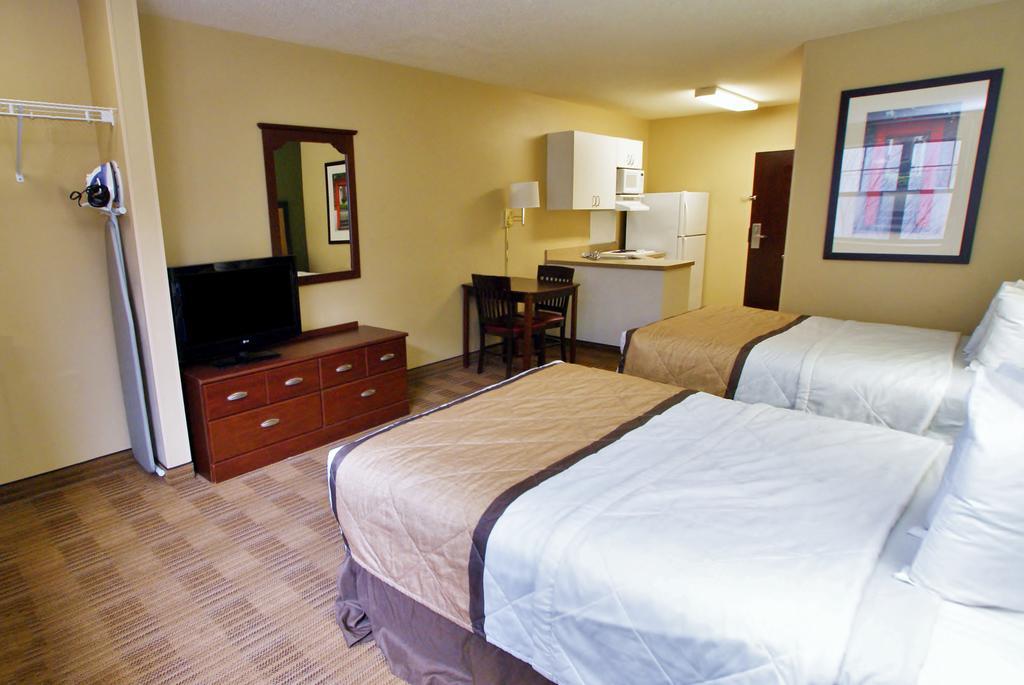 เอ็กซ์เทนด์ สเตย์ อเมริกา ฟรีมอนต์ -วอร์ม สปริงส์ Hotel Warm Springs District ภายนอก รูปภาพ