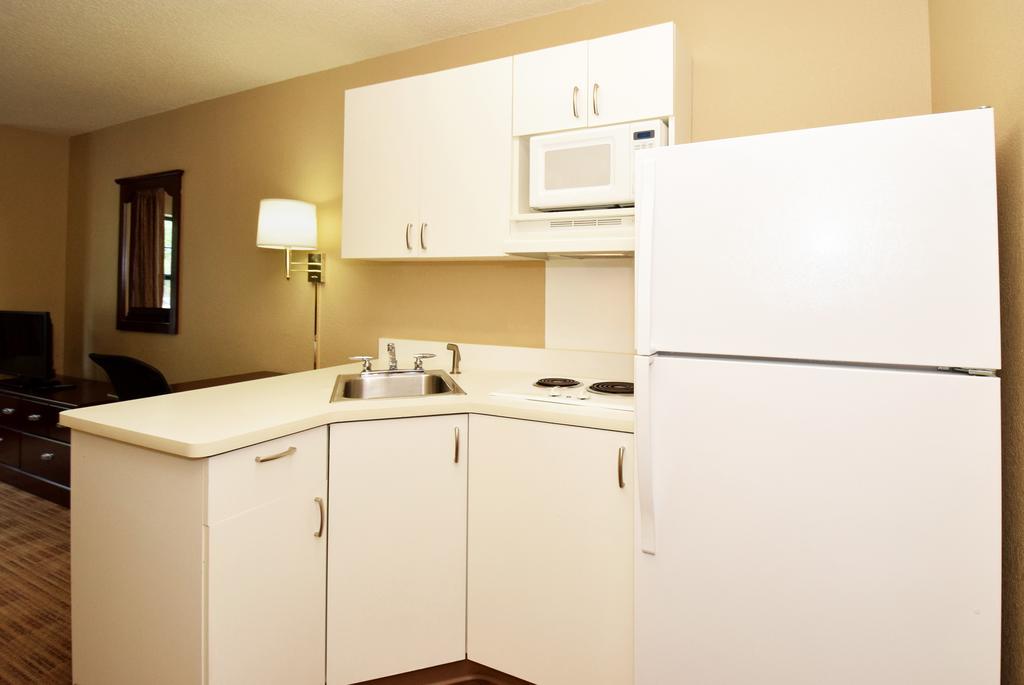 เอ็กซ์เทนด์ สเตย์ อเมริกา ฟรีมอนต์ -วอร์ม สปริงส์ Hotel Warm Springs District ภายนอก รูปภาพ